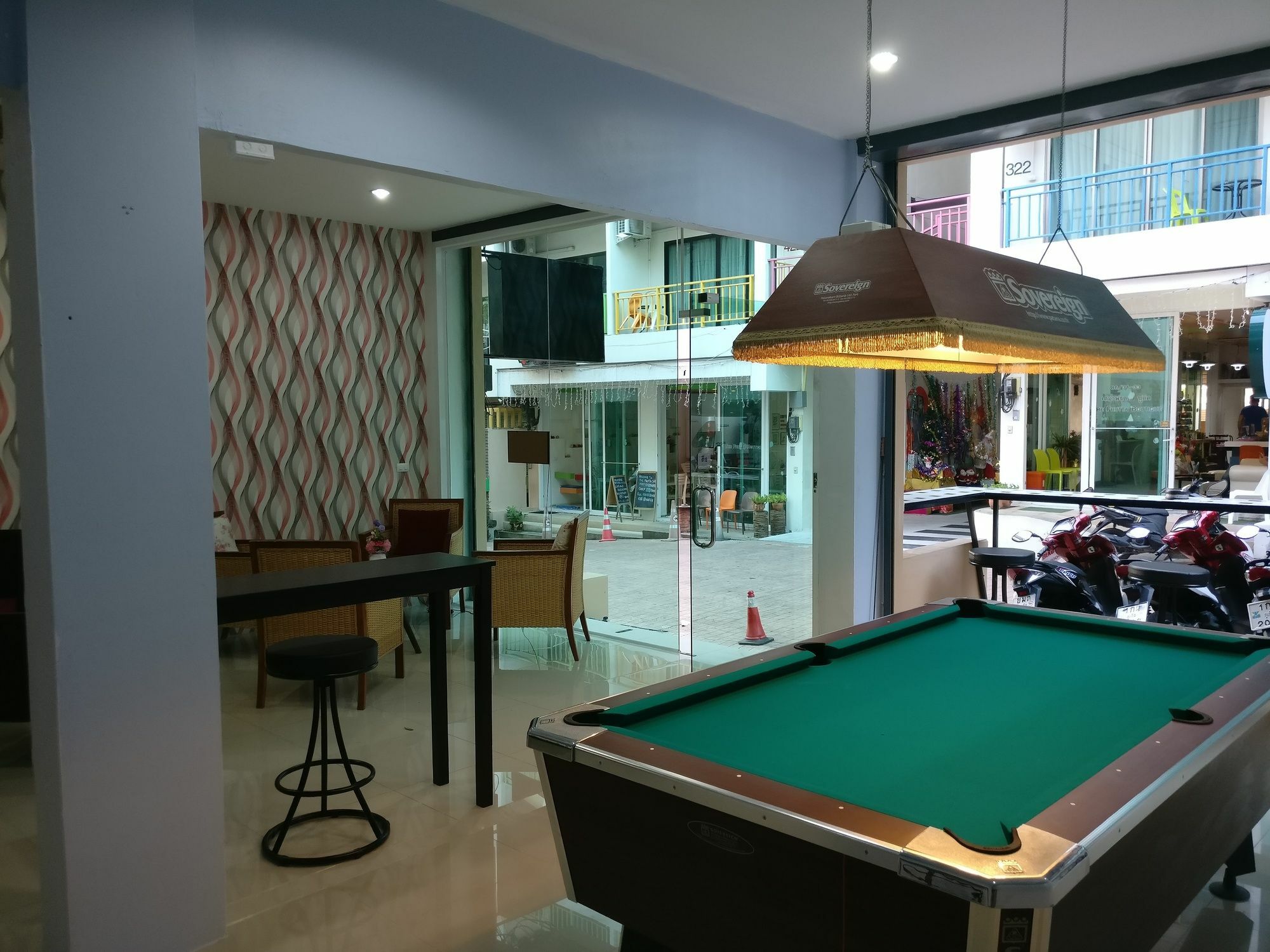 White Sky Boutique Hotel Patong Exterior photo